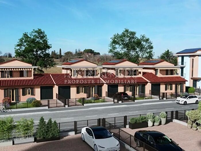 Casa in vendita in Via Tolomei, Asciano