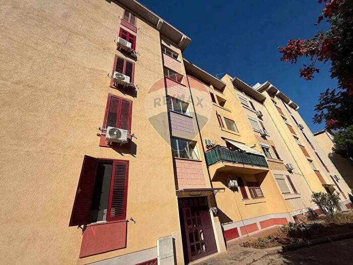 Appartamento trilocale in vendita in Via del Pellicano, Palermo