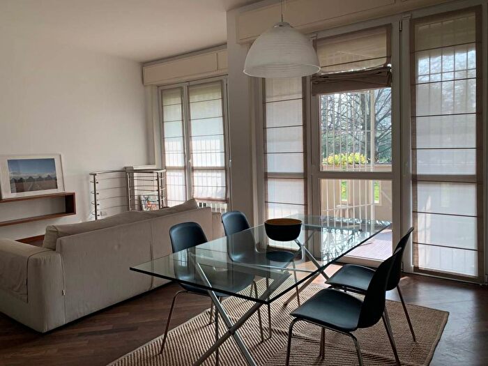 Appartamento trilocale in affitto in Via Passo di Brizio, San Siro, Milano