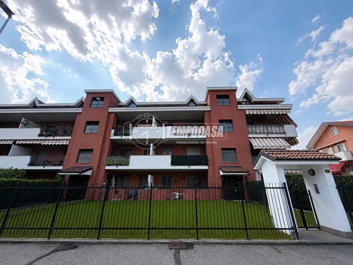 Appartamento quadrilocale in vendita in Via Fratelli Cervi, Nichelino
