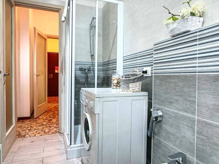 Appartamento bilocale in affitto in Via Don Luigi Guanella, Borghi, Como