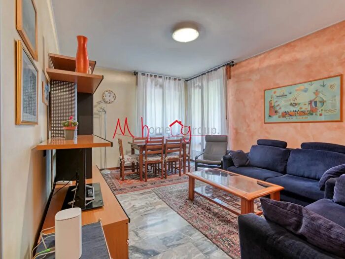 Appartamento quadrilocale in vendita in Via Bressanone, Padova