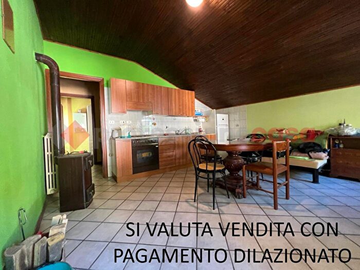 Appartamento bilocale in vendita in Piazza Umberto I, Perrero