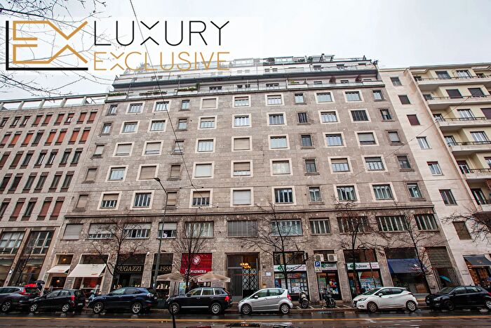 Appartamento trilocale in vendita in Milano