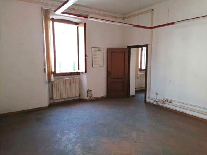 Appartamento con 5 locali in vendita in Montevarchi