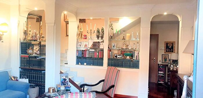 Casa con 5 locali in vendita in Riposto