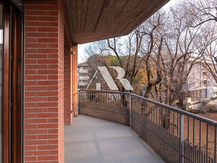 Appartamento trilocale in affitto in Via Augusto Navasa, Borgo Milano, Verona