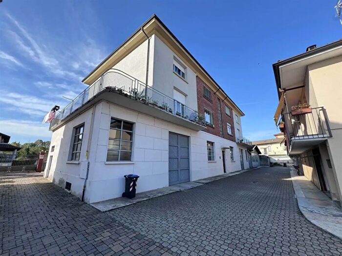 Appartamento quadrilocale in vendita in Via Cardinal Massaia, Casale Monferrato