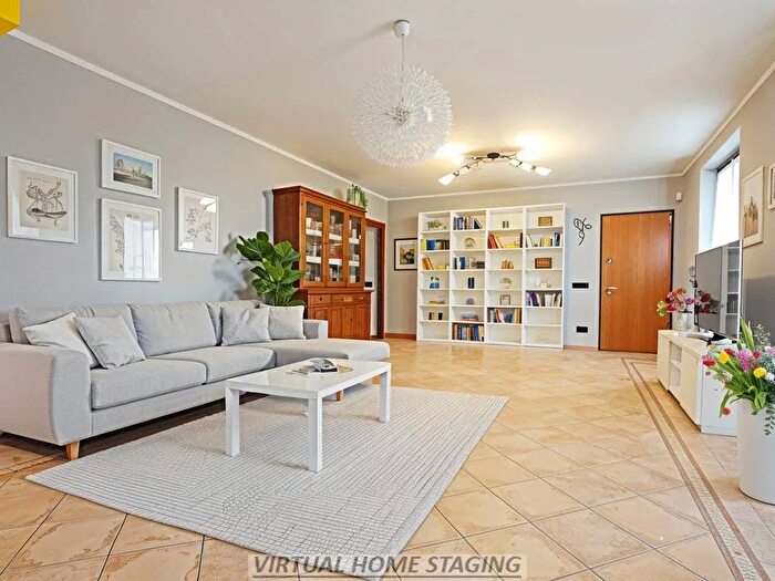 Appartamento con 5 locali in vendita in Via Roma a, Roccaforte Mondovi