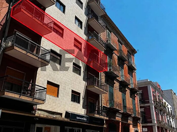 Appartamento con 5 locali in vendita in Via Abate Giacinto Gimma, Bari