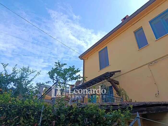Casa quadrilocale in vendita in Via della Fornace, Massarosa