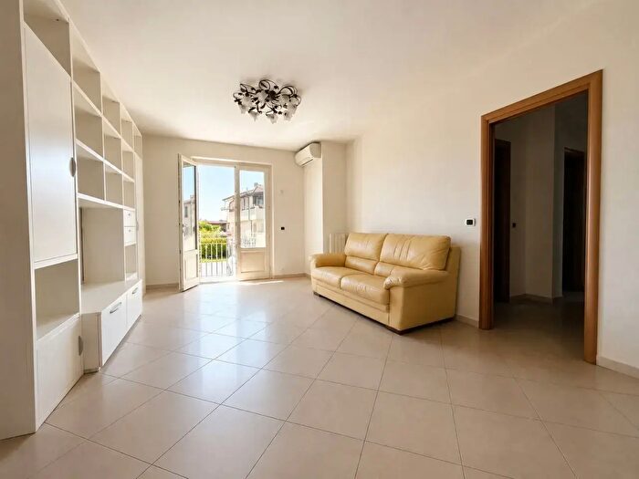 Appartamento con 5 locali in vendita in Via della Carraia, Camaiore