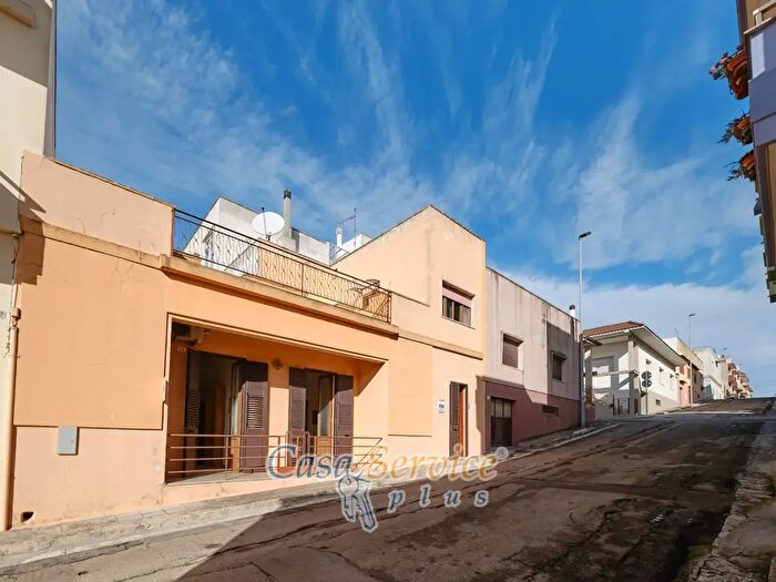 Casa con 6 locali in vendita in Via Vespucci, Matino