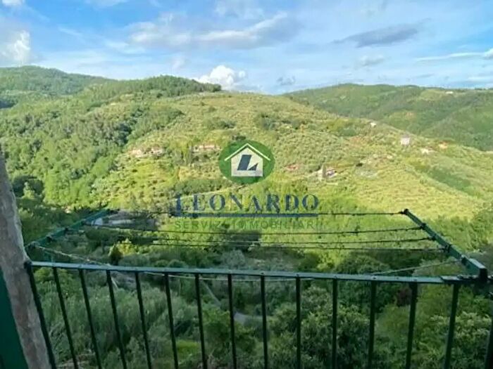 Appartamento trilocale in vendita in Massa E Cozzile