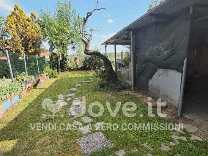 Casa con 5 locali in vendita in Via della Resistenza, Montepulciano