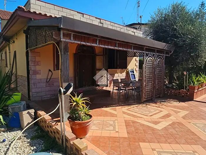 Casa con 15 locali in vendita in Via Mar Ionio, Pontecagnano Faiano