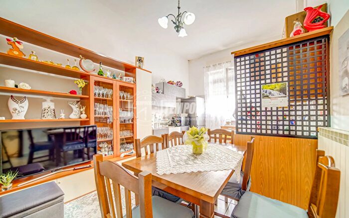 Appartamento trilocale in vendita in Piazza Vittorio Emanuele, Robecchetto Con Induno