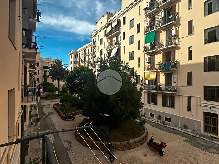 Appartamento bilocale in affitto in Via dei Ramni, Roma