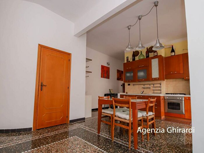 Appartamento bilocale in affitto in Via Santa Maria del Priano, Sestri Ponente, Genova