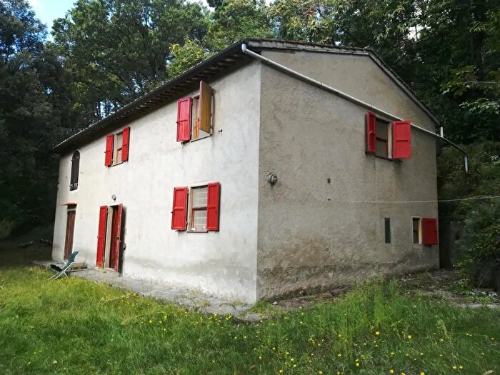 Casa con 5 locali in vendita in San Giuliano Terme
