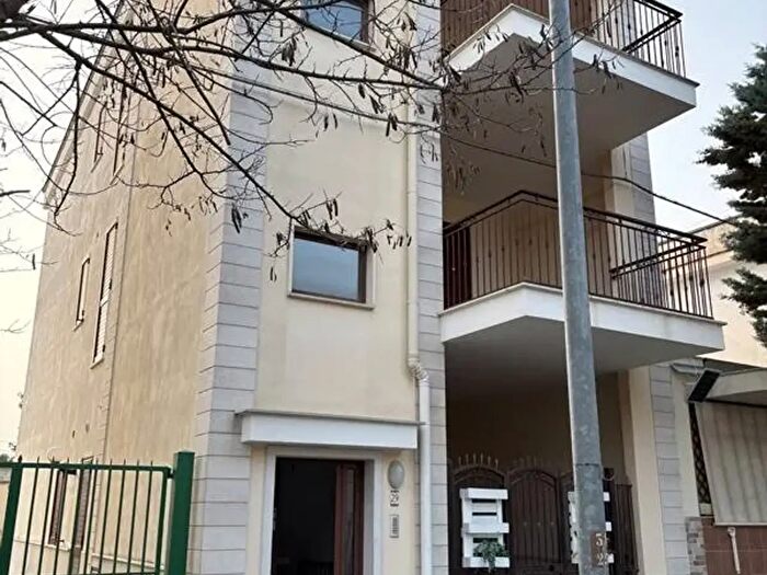 Appartamento trilocale in vendita in Montegrosso Via dei Combattenti, Andria