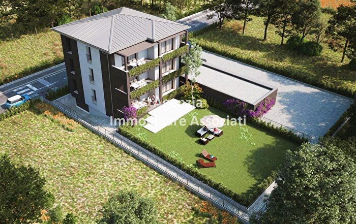 Appartamento quadrilocale in vendita in Strada Ss Fortunato E Lazzaro, Bassano Del Grappa