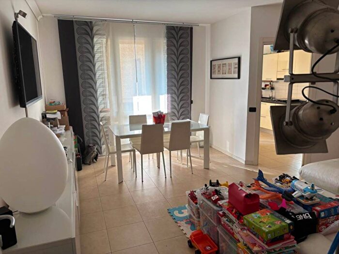 Appartamento quadrilocale in affitto in Crocetta, Modena