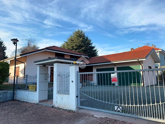 Appartamento con 5 locali in affitto in Via Fatebenefratelli, San Maurizio Canavese