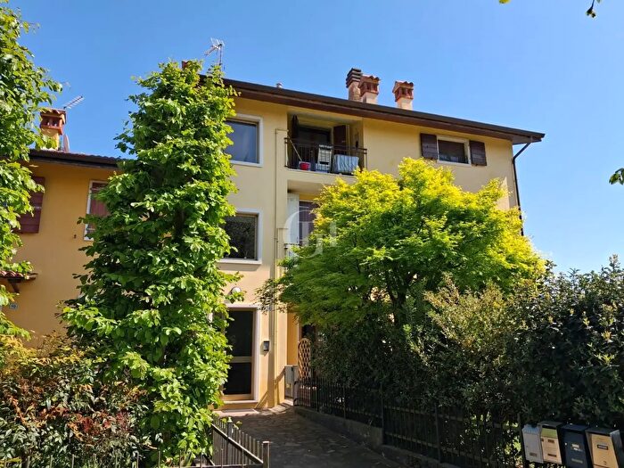 Appartamento trilocale in vendita in Don Primo Mazzolari, Monzambano