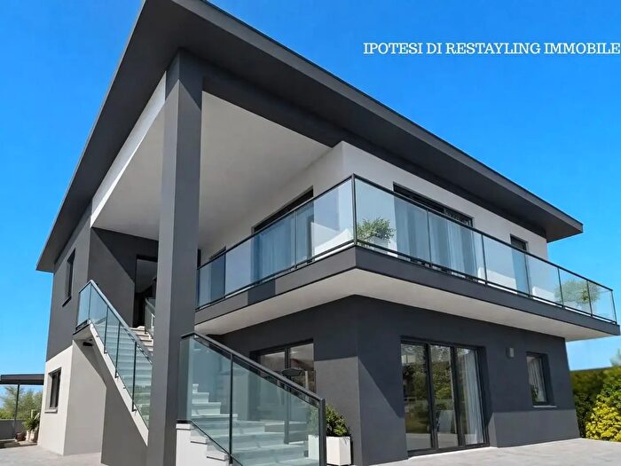 Casa con 10 locali in vendita in SantAnna Via Bruno Maderna, Chioggia