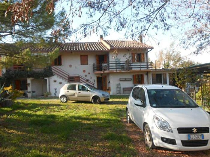 Casa quadrilocale in vendita in Aroli, Monsano