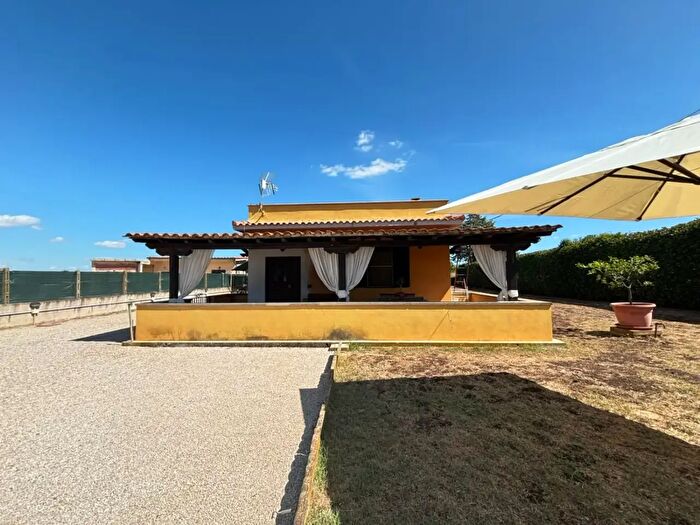 Casa trilocale in vendita in Via Salerno, Albano Laziale