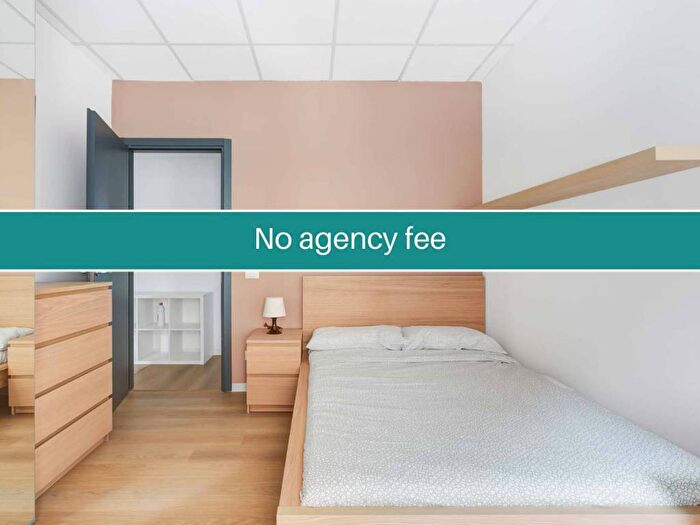 Appartamento con 6 locali in affitto in Via Privata Deruta, Udine, Milano