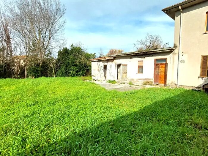 Casa con 5 locali in vendita in Str Congiunte Sinistre, Latina