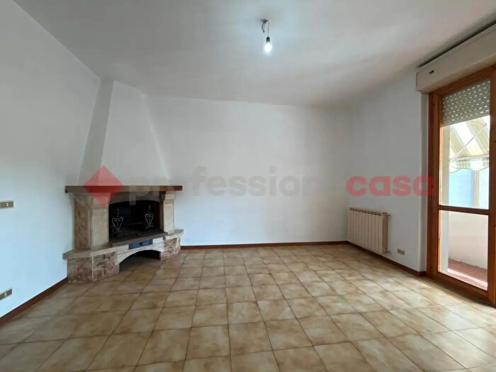 Appartamento con 5 locali in vendita in Loc Rigutino Ovest B, Arezzo