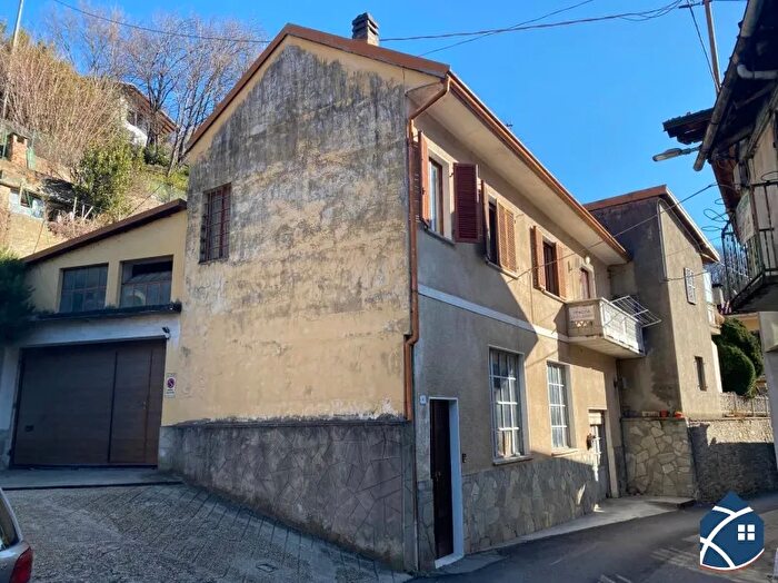 Casa trilocale in vendita in Porte Via Giovanni Bessone, Porte