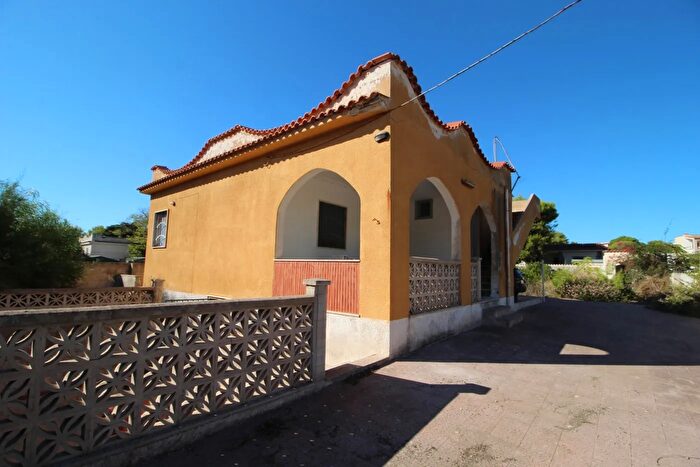 Casa bilocale in vendita in Contrada Acquadolce Cirenaica Snc, Maruggio