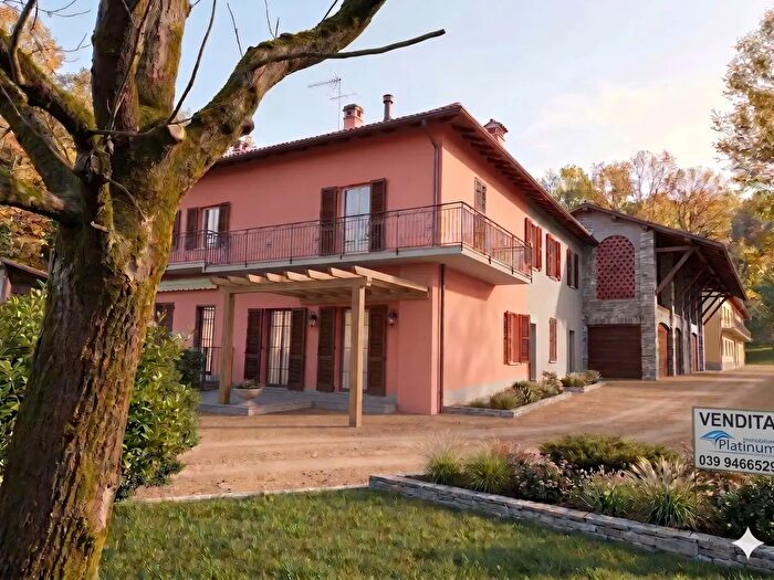 Casa bilocale in vendita in Via Cascina Val di Sotto, Cremella