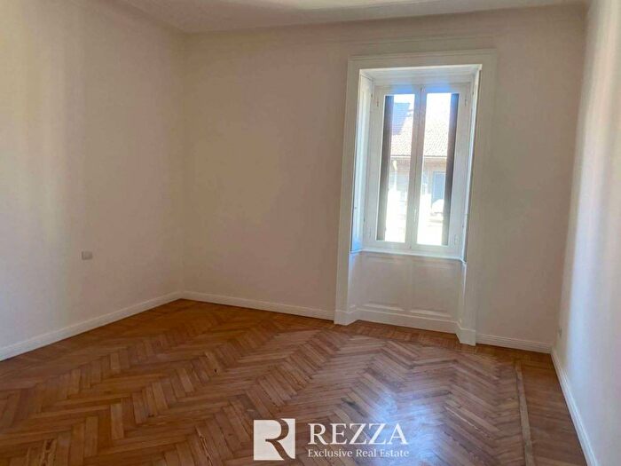 Appartamento trilocale in affitto in Via Spartaco, Montenero, Milano