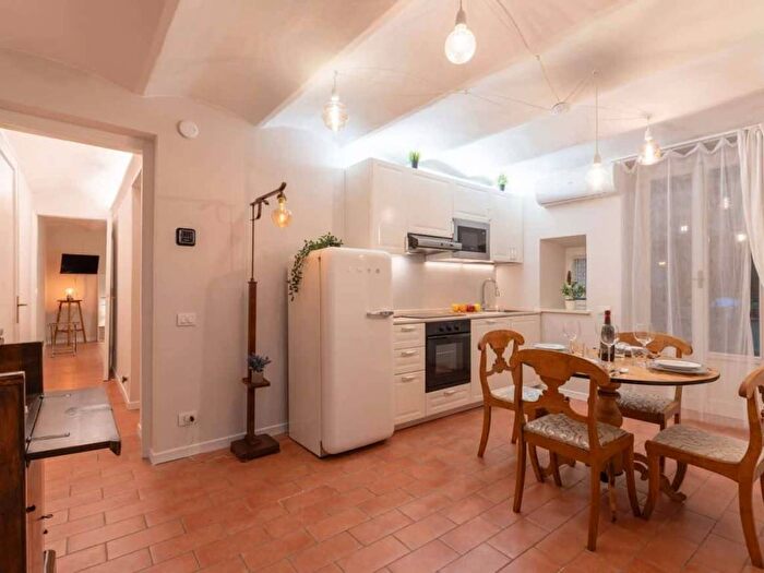 Appartamento trilocale in affitto in Via Giovan Battista Niccolini, DAzeglio, Firenze