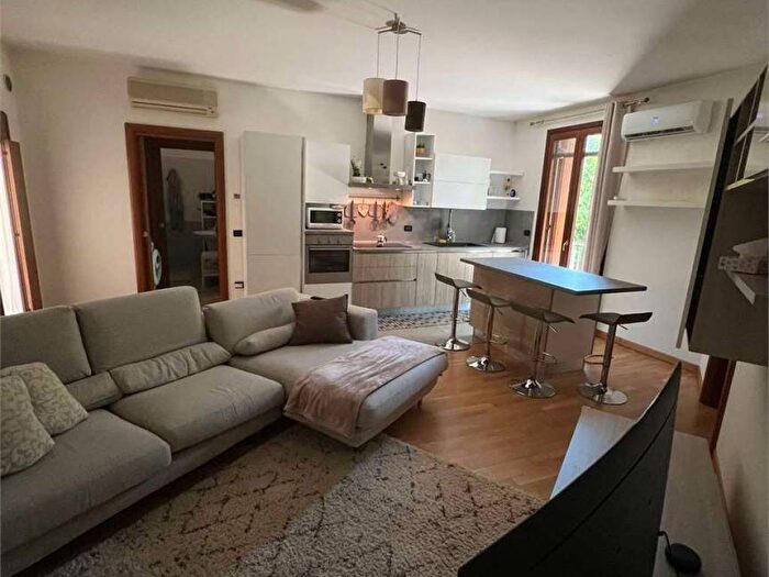 Appartamento trilocale in affitto in strada della droma, Alberoni, Venezia