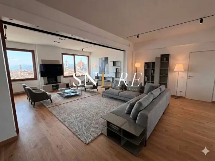 Appartamento con 6 locali in vendita in Piazza della Libertà, Firenze