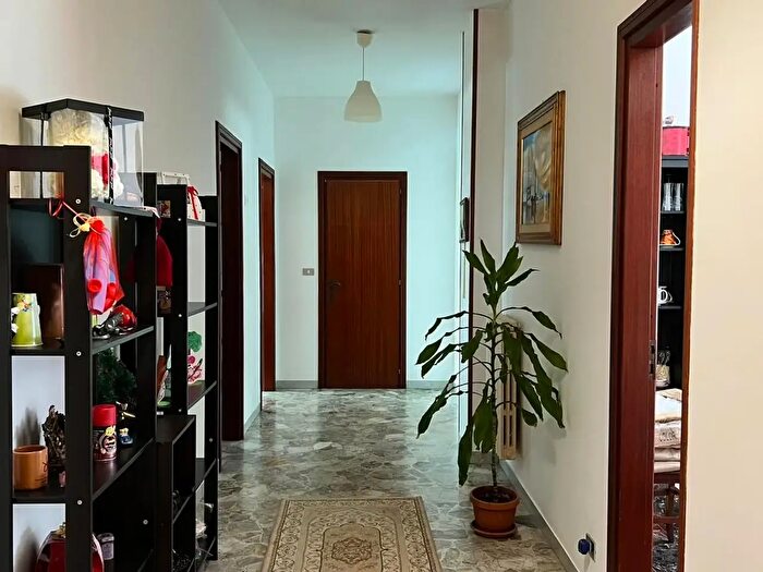 Appartamento trilocale in vendita in Via XXV Aprile, Cisternino