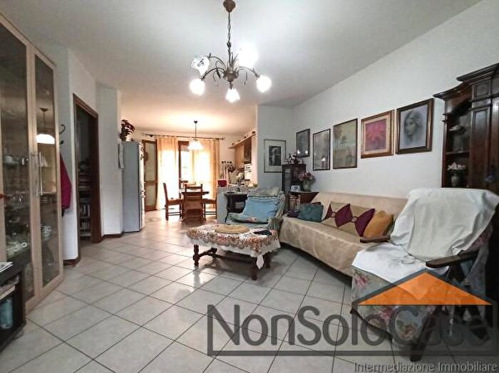 Appartamento con 5 locali in vendita in Via Giulio Braga, Vaiano