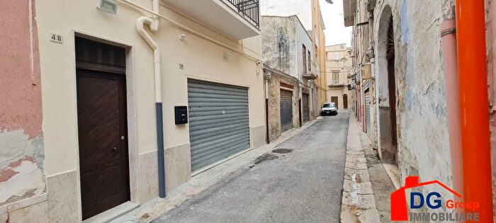 Casa con 7 locali in vendita in Via Francesco Pipitone Cangelosi, Alcamo