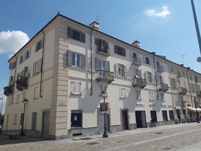 Appartamento quadrilocale in vendita in Via Andrea Mensa, Venaria Reale