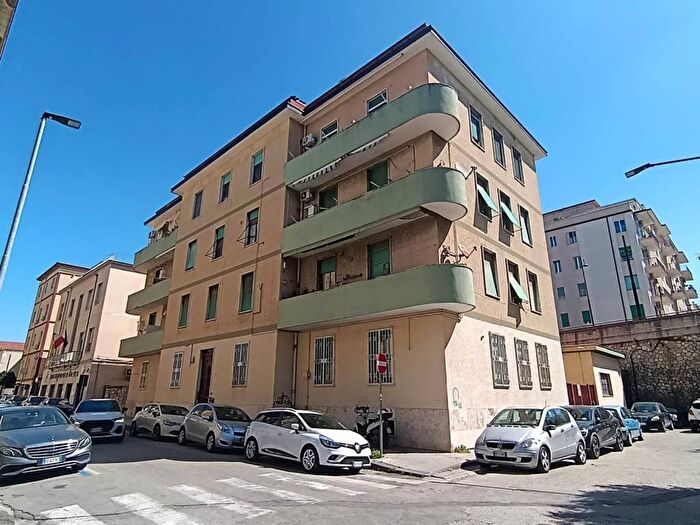 Appartamento trilocale in affitto in Via Nazario Sauro, Reggia di Caserta, Caserta