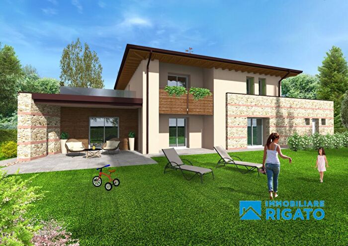Casa quadrilocale in vendita in Castelcucco