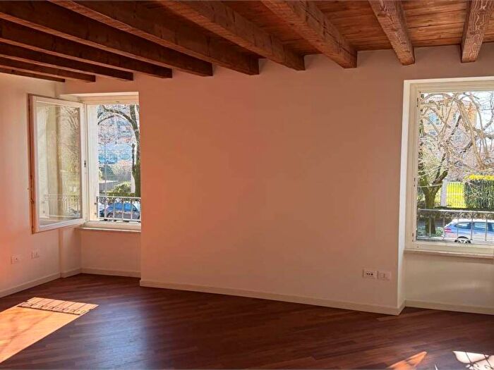 Appartamento trilocale in affitto in Via Francesco Crispi, Magenta Arnaldo, Brescia