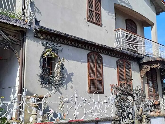 Casa quadrilocale in vendita in Agazzano